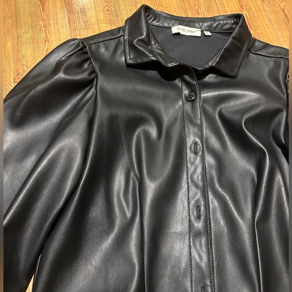 Faux leather shirt - Picture 2 of 5